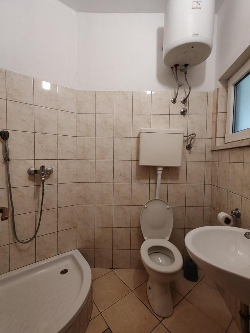 Apartmani I Sobe Brancin 内乌姆 外观 照片