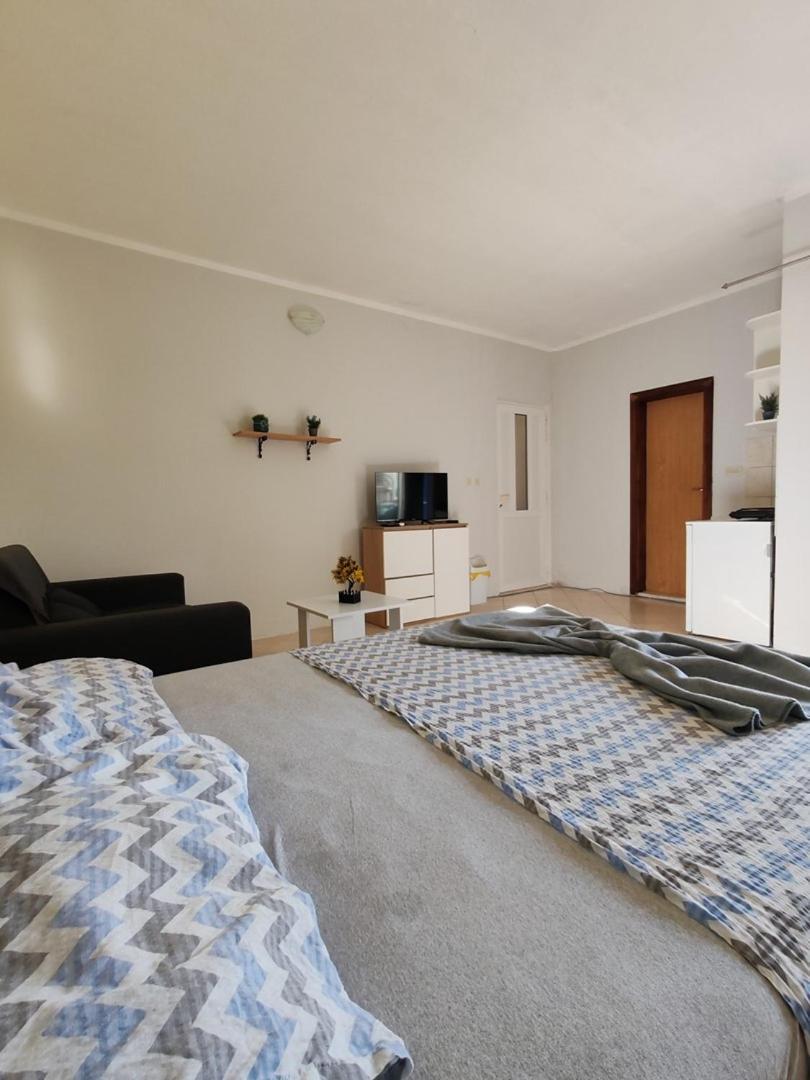 Apartmani I Sobe Brancin 内乌姆 外观 照片