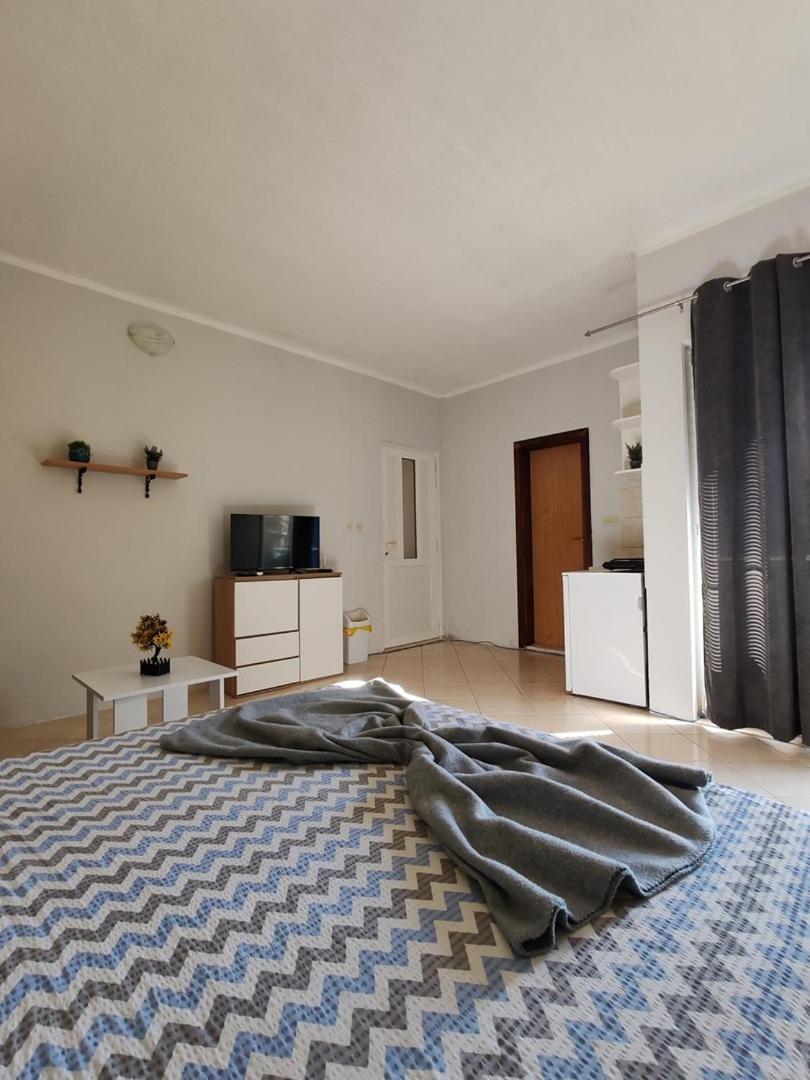Apartmani I Sobe Brancin 内乌姆 外观 照片