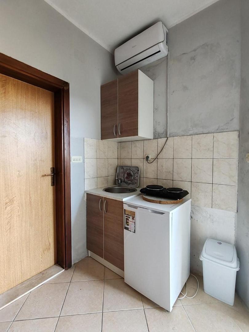 Apartmani I Sobe Brancin 内乌姆 外观 照片