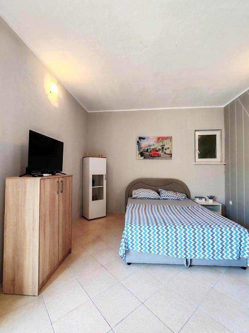 Apartmani I Sobe Brancin 内乌姆 外观 照片